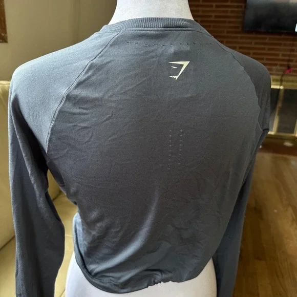 Gymshark Breeze Lightweight Seamless Long Sleeve Crop Top Grey XS - Picture 2 of 9